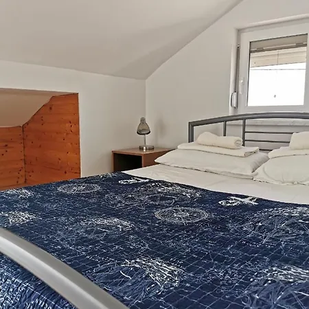Apartman Mela * Posedarje
